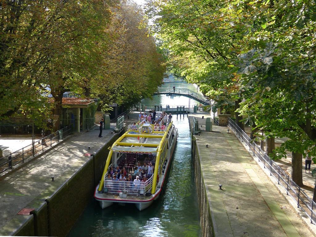 Bright And Newly Renovated Apartment, Hip Canal Saint-Martin Area, Central Paris Exteriör bild